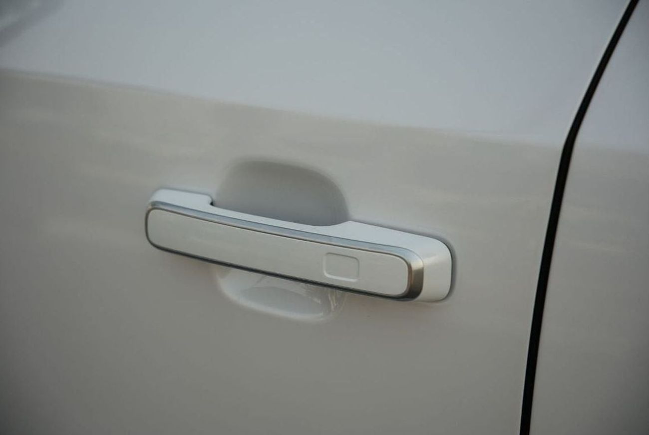 روكس 01 2025 ROX 01 VIP  Hybrid SUV 6Seaters with 2 keys AWD 0Km