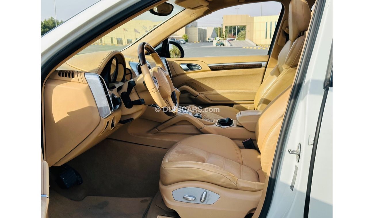 بورش كايان PORSCHE CAYENNE GTS MODEL 2013 GCC SPACE FULL OPTION