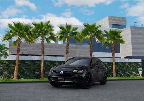 Volkswagen Touareg R-Line | 3,329 P.M  | 0% Downpayment | Under Warranty!