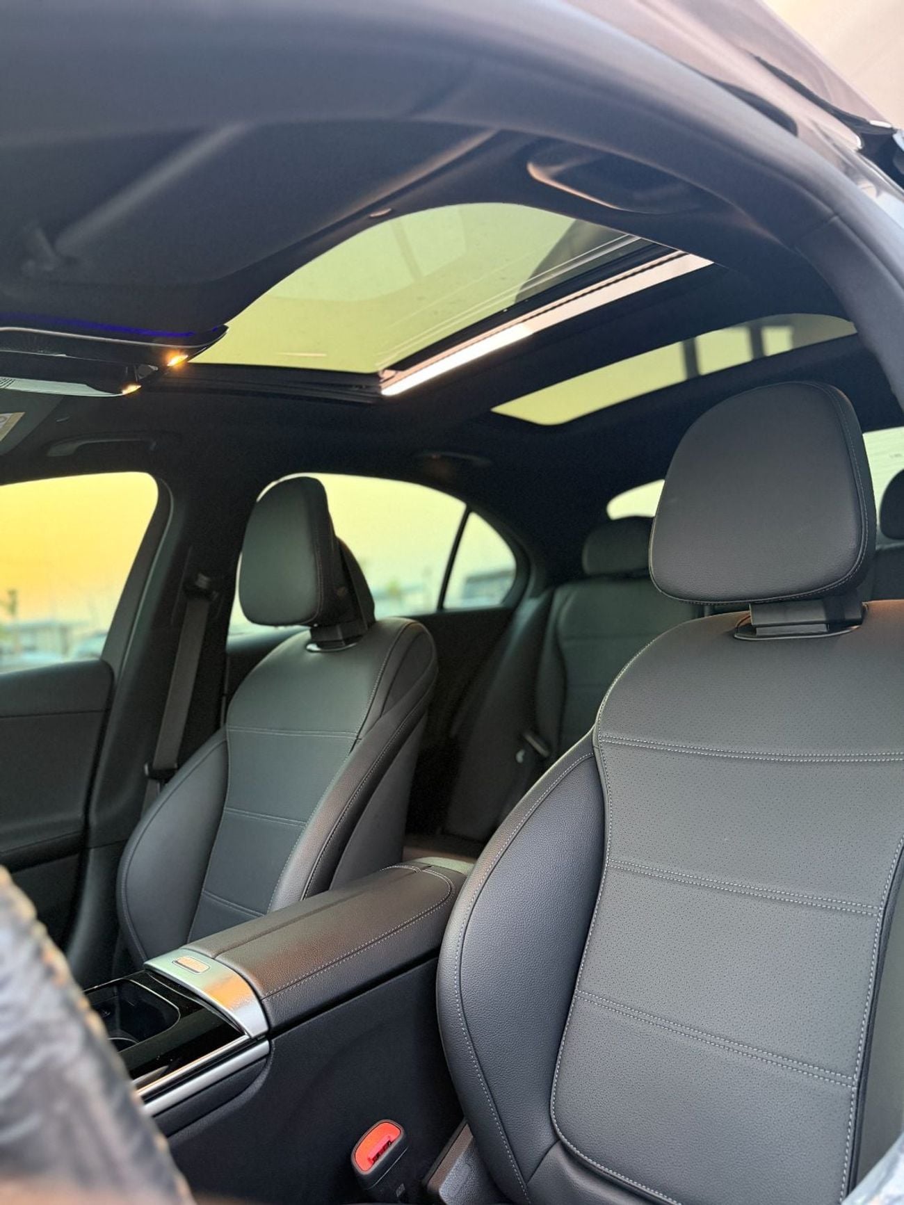 مرسيدس بنز C 300 STANDARD