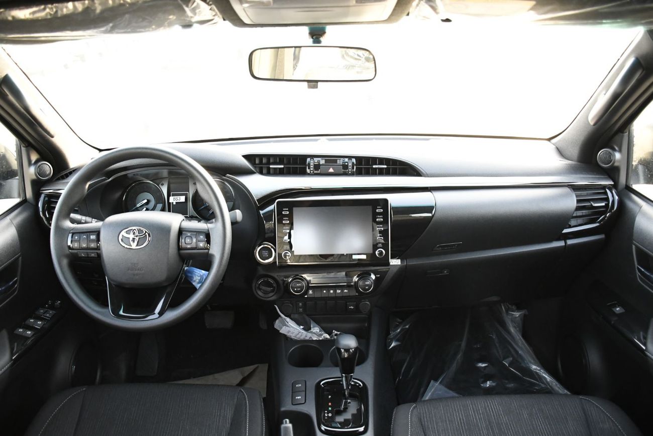 تويوتا هيلوكس Adventure 4.0L V6 with BSM ! Door Molding