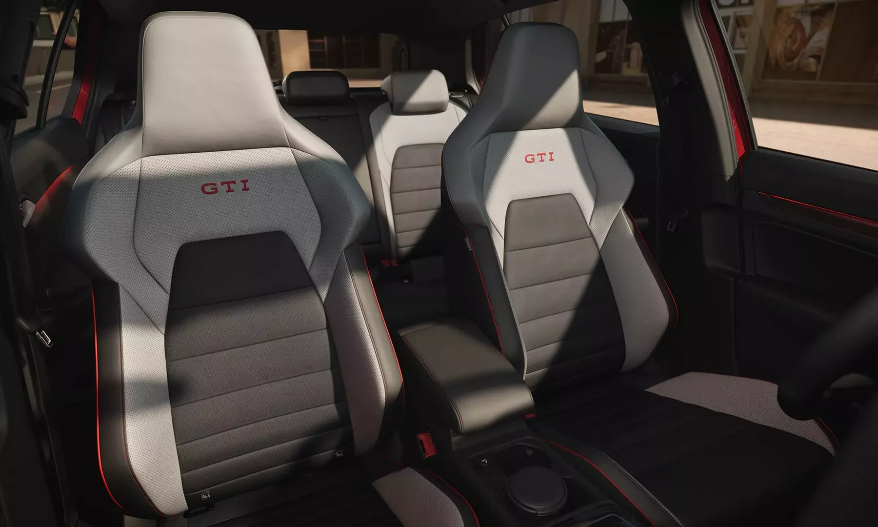 Volkswagen Golf GTI interior - Seats