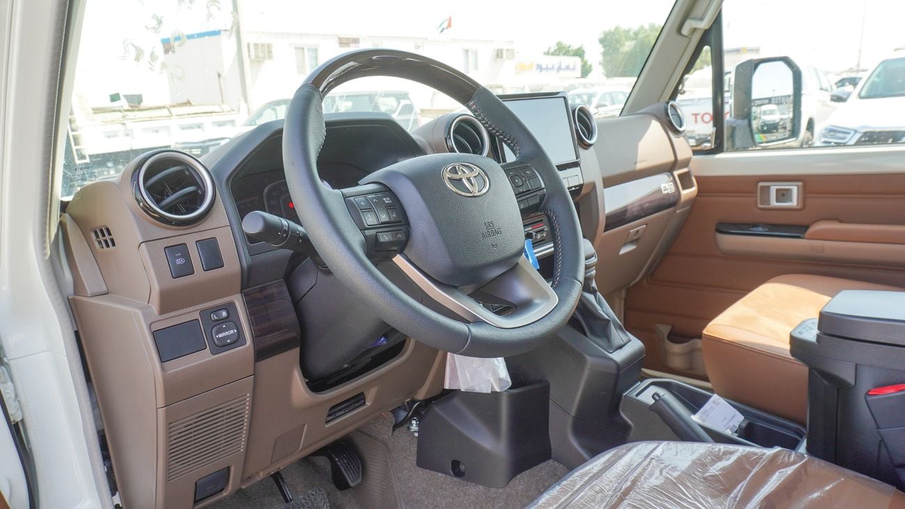 Toyota Land Cruiser 70 4.0L V6 Oman Specs