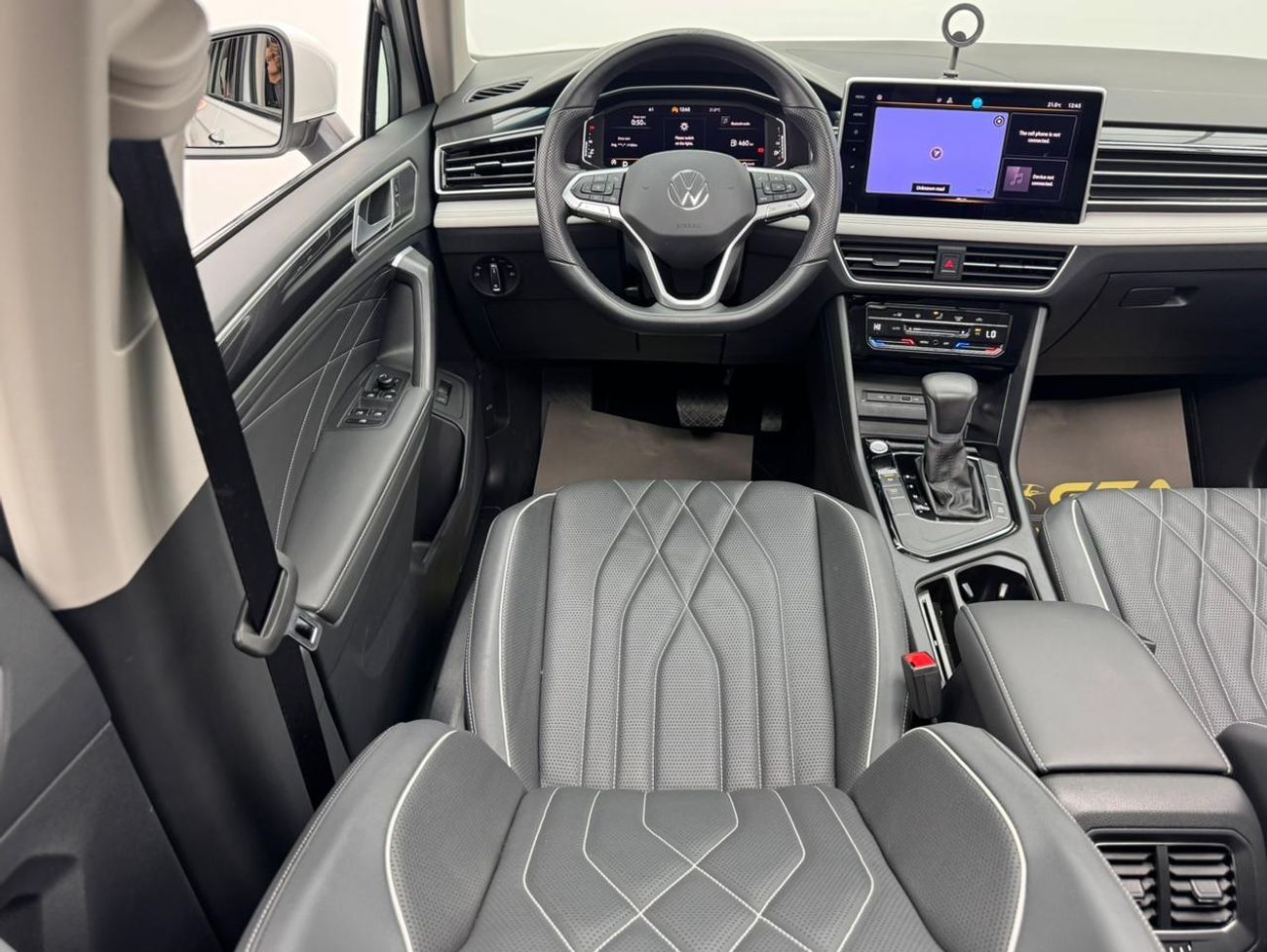 Volkswagen Tiguan 2023 Volkswagen Tiguan L 300 TSI, 1 Year Warranty, Excellent Condition