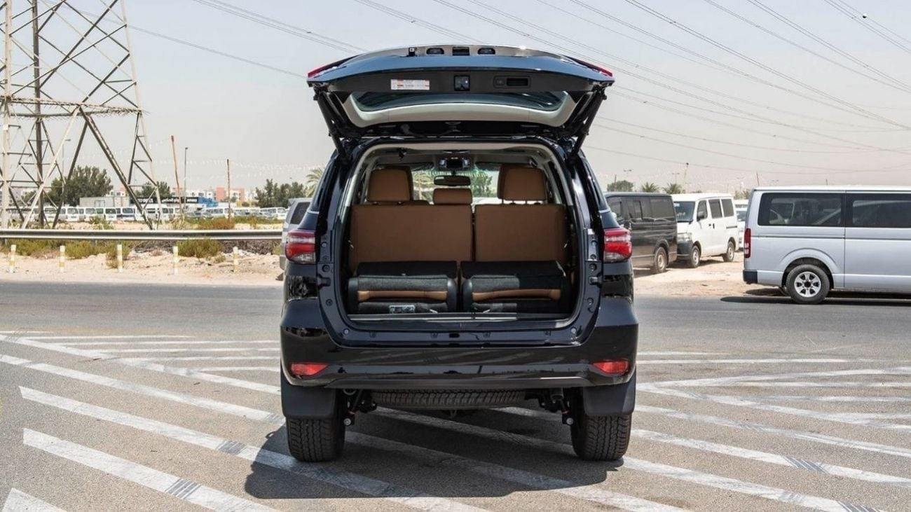 Toyota Fortuner TOYOTA FORTUNER VX SR5 V6 CYLINDER, 4.0P, BLACK COLOR TAN INTERIOR, 4WD