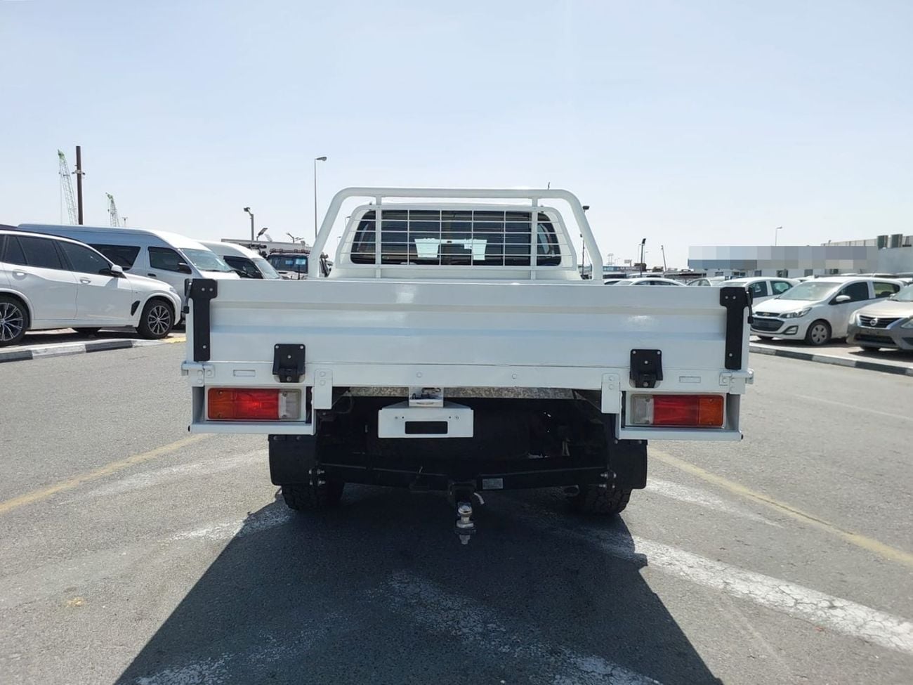 Toyota Hilux DLS TOYOTA HILUX PICKUP RHD 2018 MODEL 2.8 L DIESEL AUTOMATIC(PM16990)