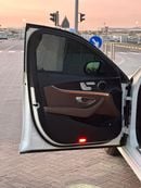 Mercedes-Benz E300 Premium + 2.0L