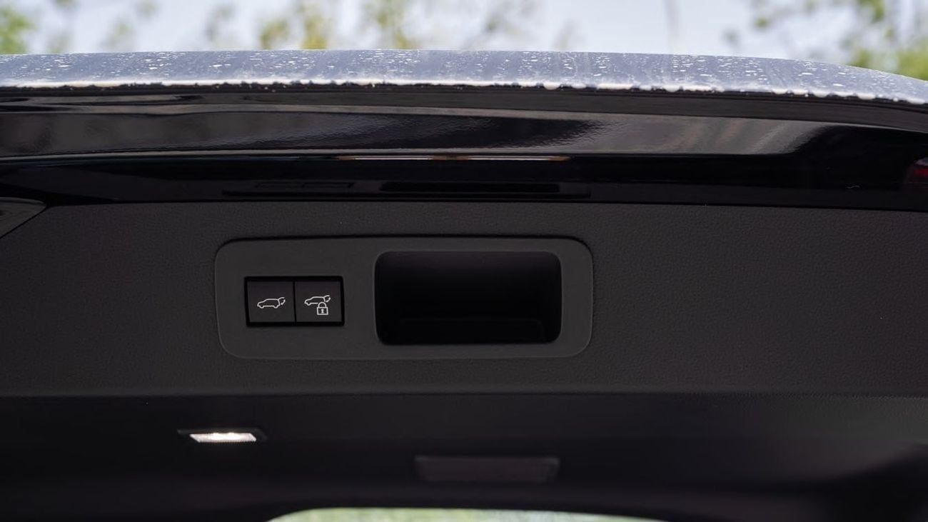 تويوتا لاند كروزر LC 3.5 GRS(ATT BLACK INSIDE GRS BLACK& DK.RED)2026