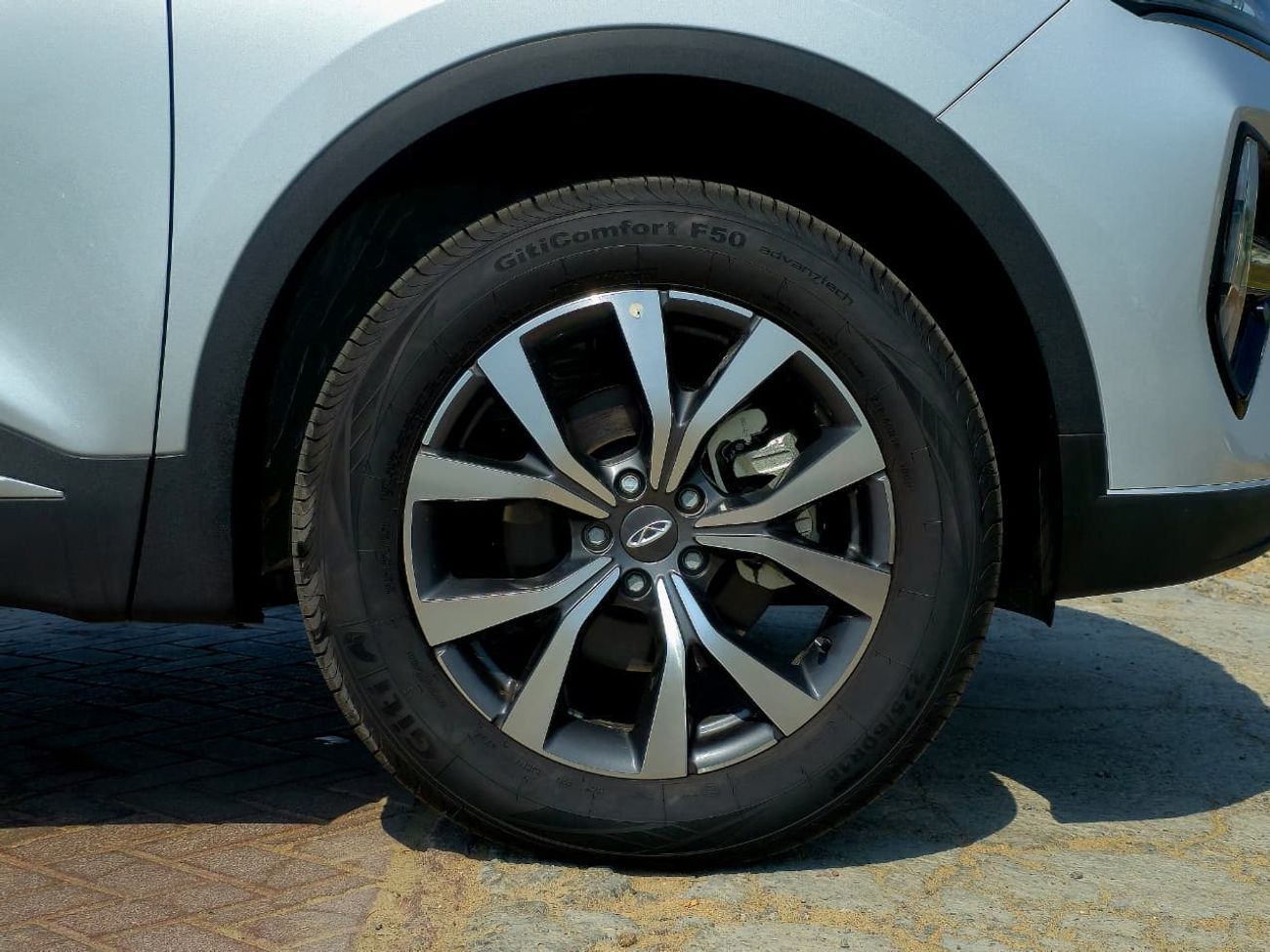 شيري تيجو 7 برو ماكس CHERY TIGO 7 - PRO MAX - COMFORT - 2025 MODEL - SILVER INSIDE RED - GCC