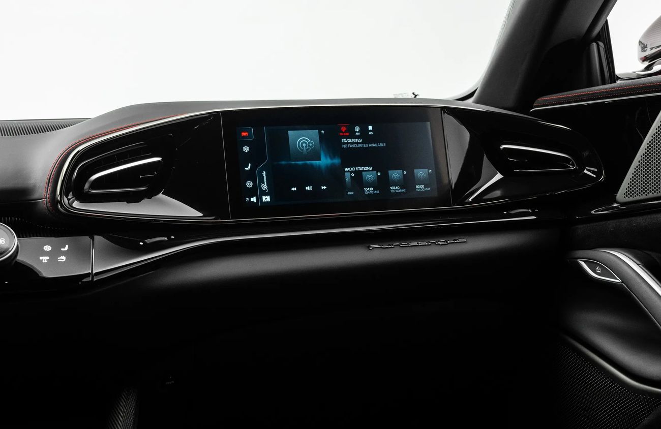 فيراري بوروسانجوي 6.5L V12 Naturally Aspirated Engine