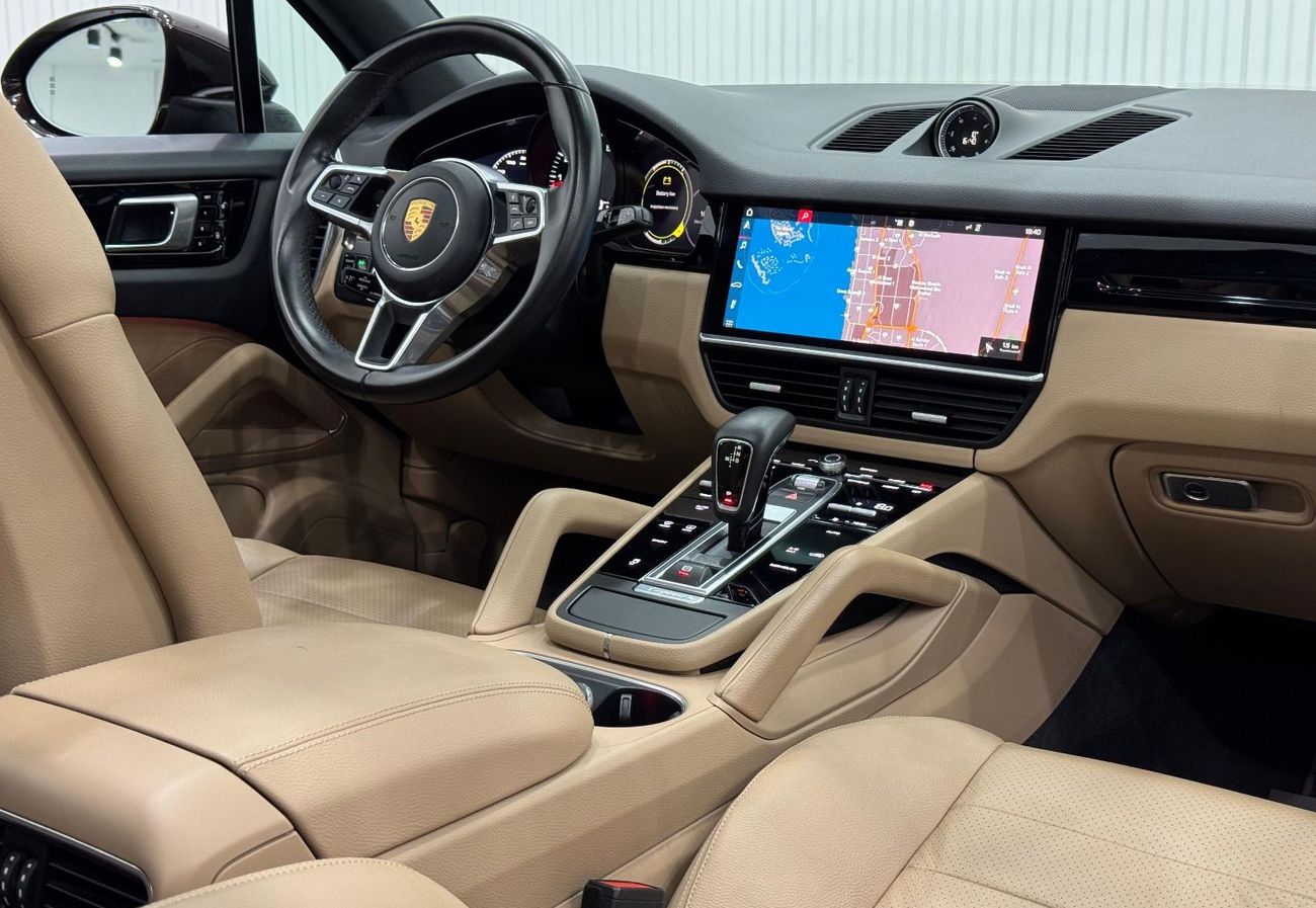 Porsche Cayenne Std 3.0L (340 HP)  2019 Porsche Cayenne, Warranty, Full Service History, Full Options, Low Kms, GCC