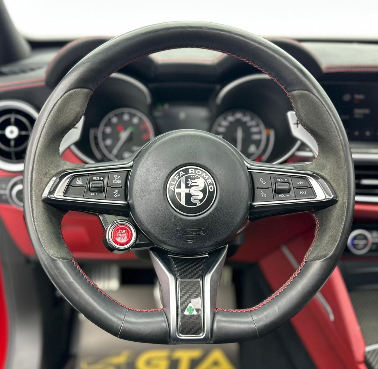 Alfa Romeo Stelvio 2020 Alfa Romeo Stelvio Quadrifoglio, Nov/2026 Alfa Romeo Warranty + Service Contract, FSH, GCC