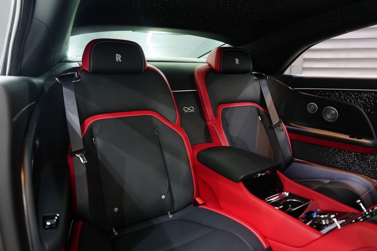 Rolls Royce Spectre STD 2025 Rolls-Royce Spectre Black Badge, Bespoke Audio, Starlight, Dealer Warr + Serv!!