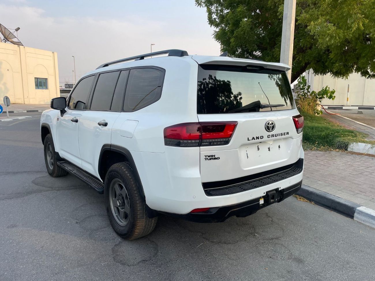 Toyota Land Cruiser 3.5T GR SPORT