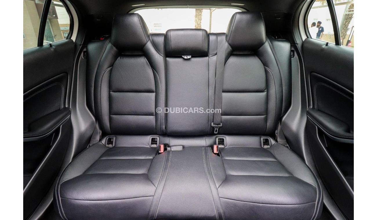 Mercedes-Benz GLA 250 X156