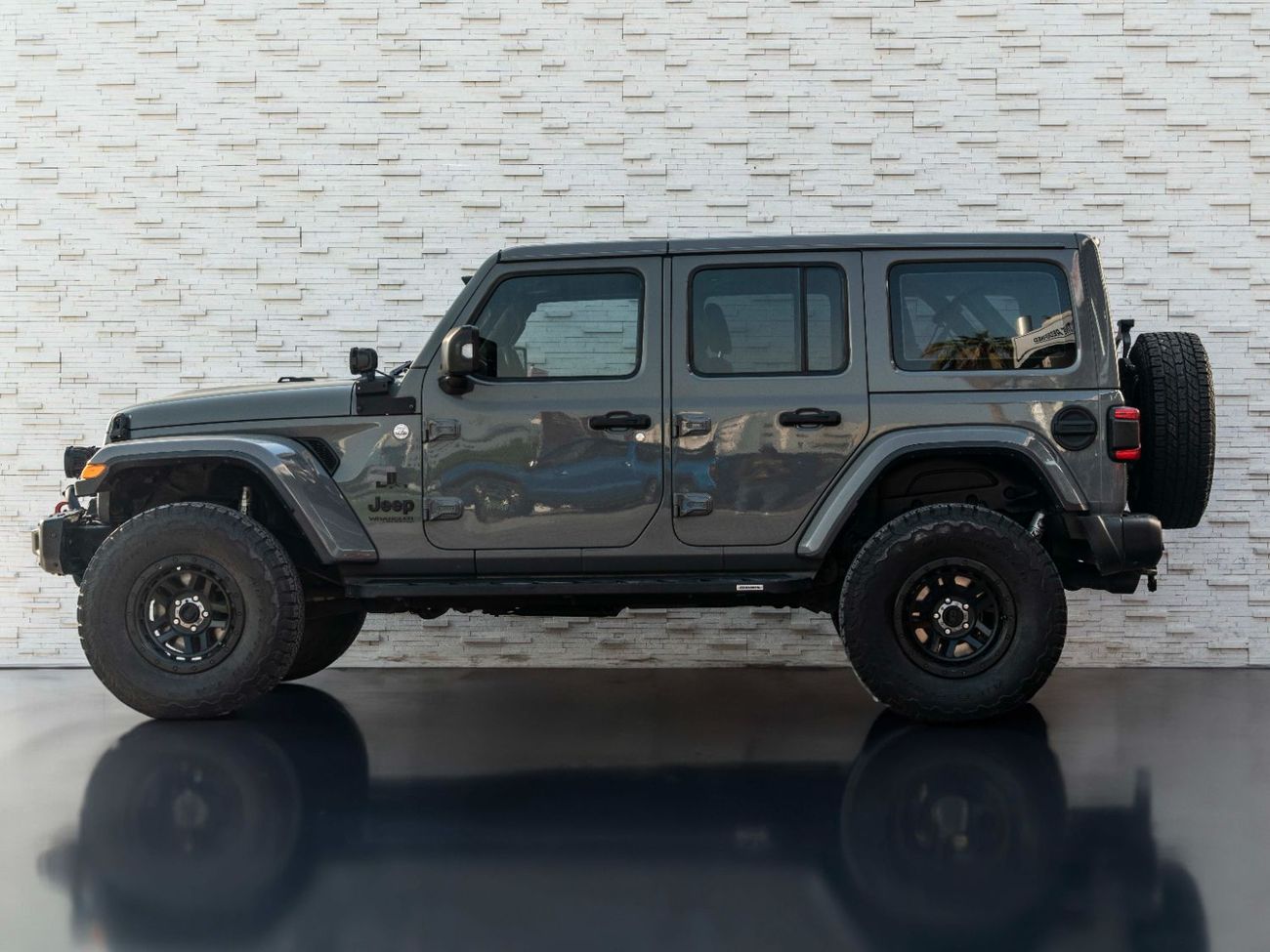 جيب رانجلر Sahara 3.6L A/T (5 Seater)