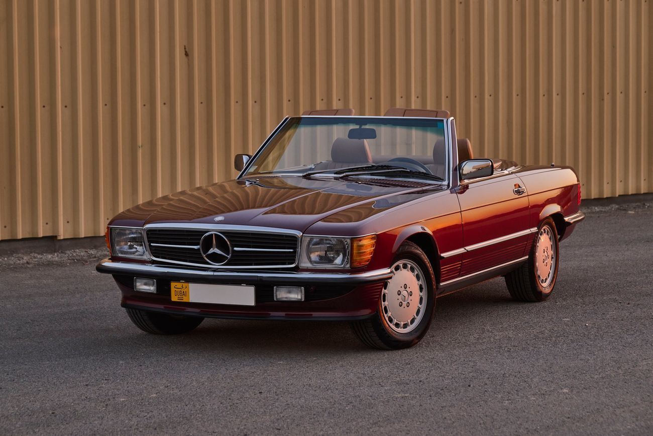 Mercedes-Benz SL 560 - 23,000 Original Kilometres