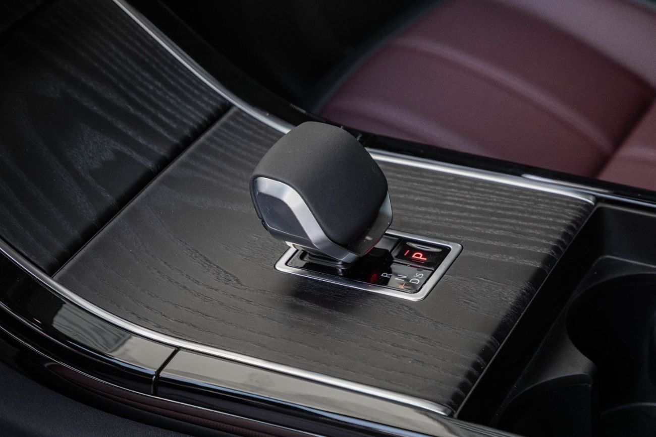 Land Rover Range Rover Evoque Dynamic SE | 3,721 P.M | 0% Downpayment | Range Rover Evoque R-Dynamic!