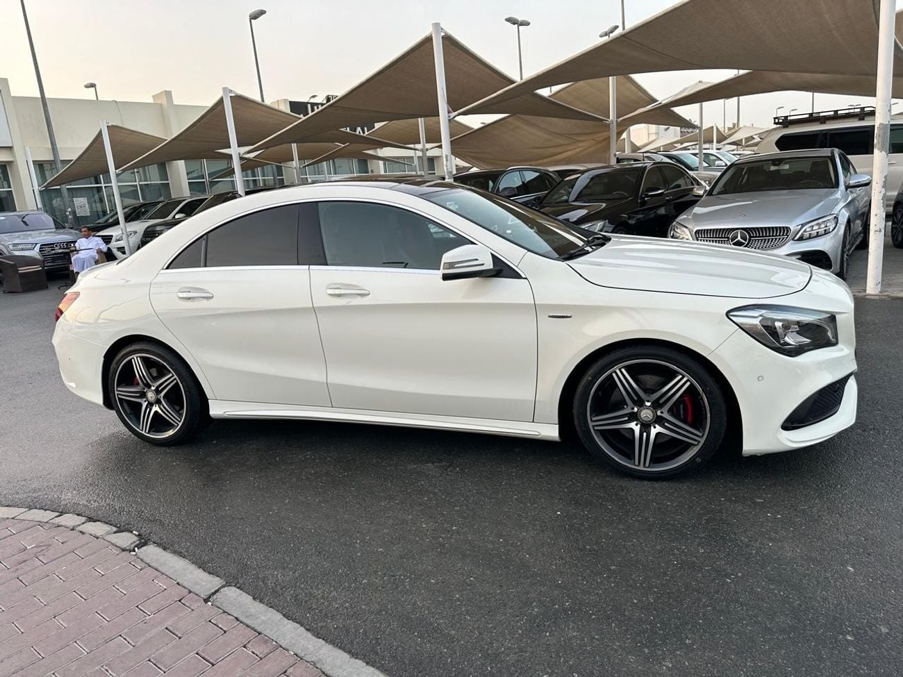 Mercedes Benz CLA250 Sport 45 Mercedes CLA 250_Gcc_2018_Excellent_Condition _Full option