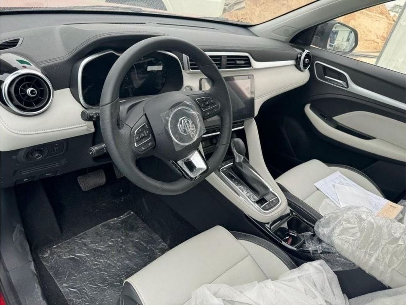 MG ZS 1.5L FULL OPTION LUXURY 2025