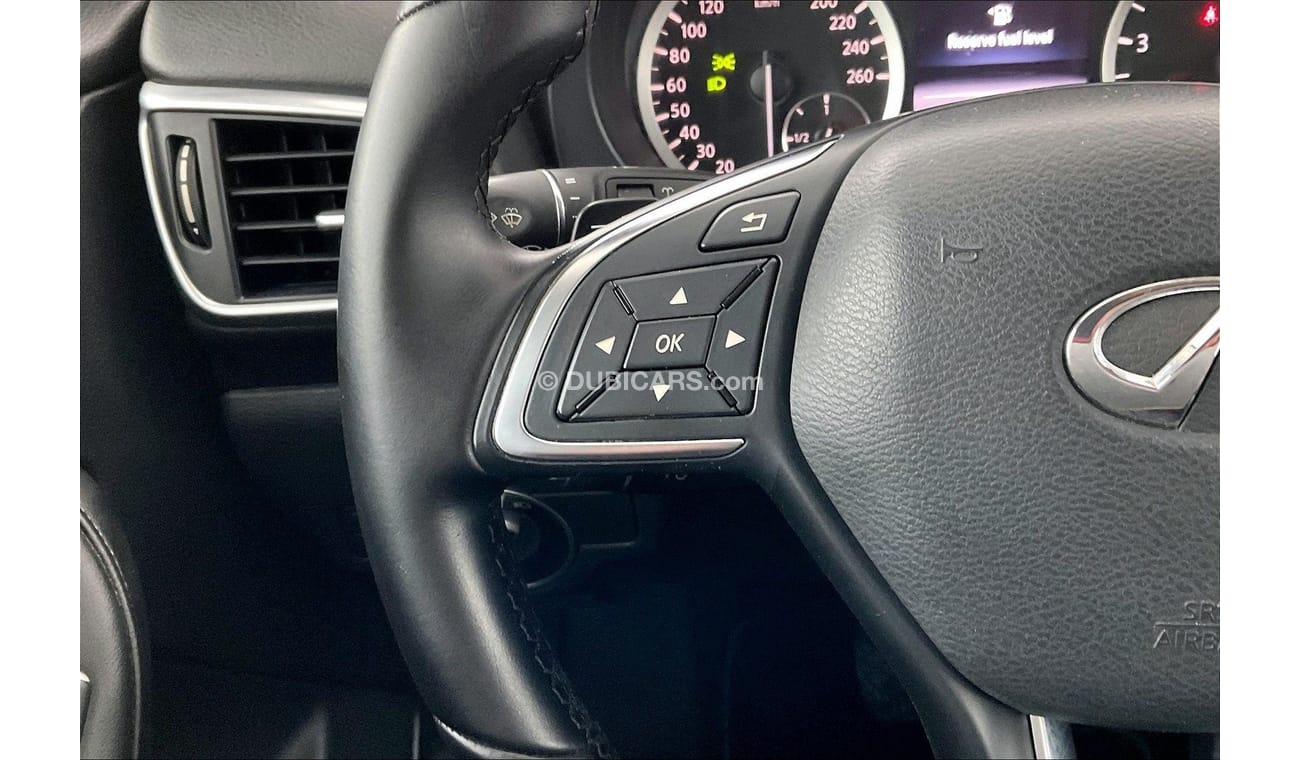 Infiniti QX30 Premium