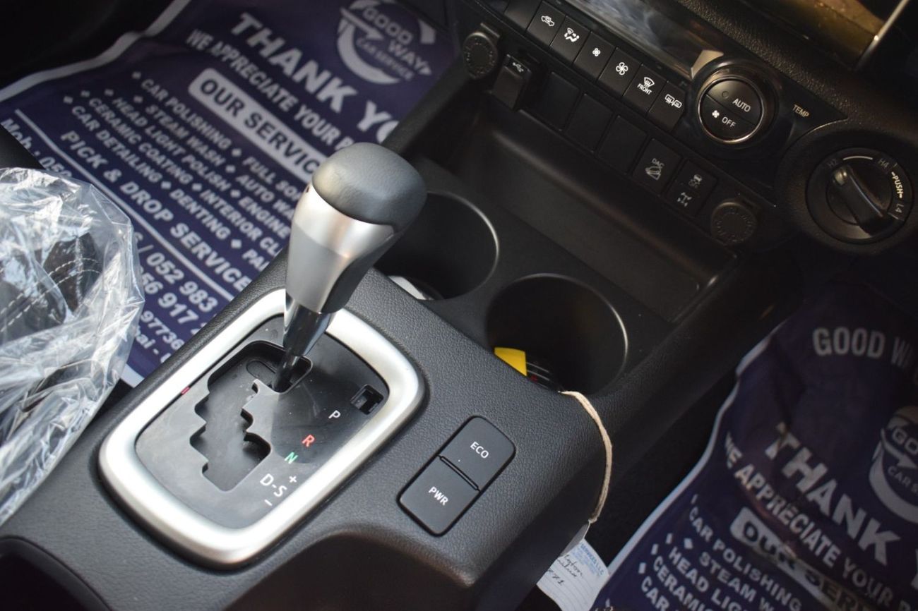 Toyota Hilux Toyota Hilux SR5 Diesel RHD Full Option