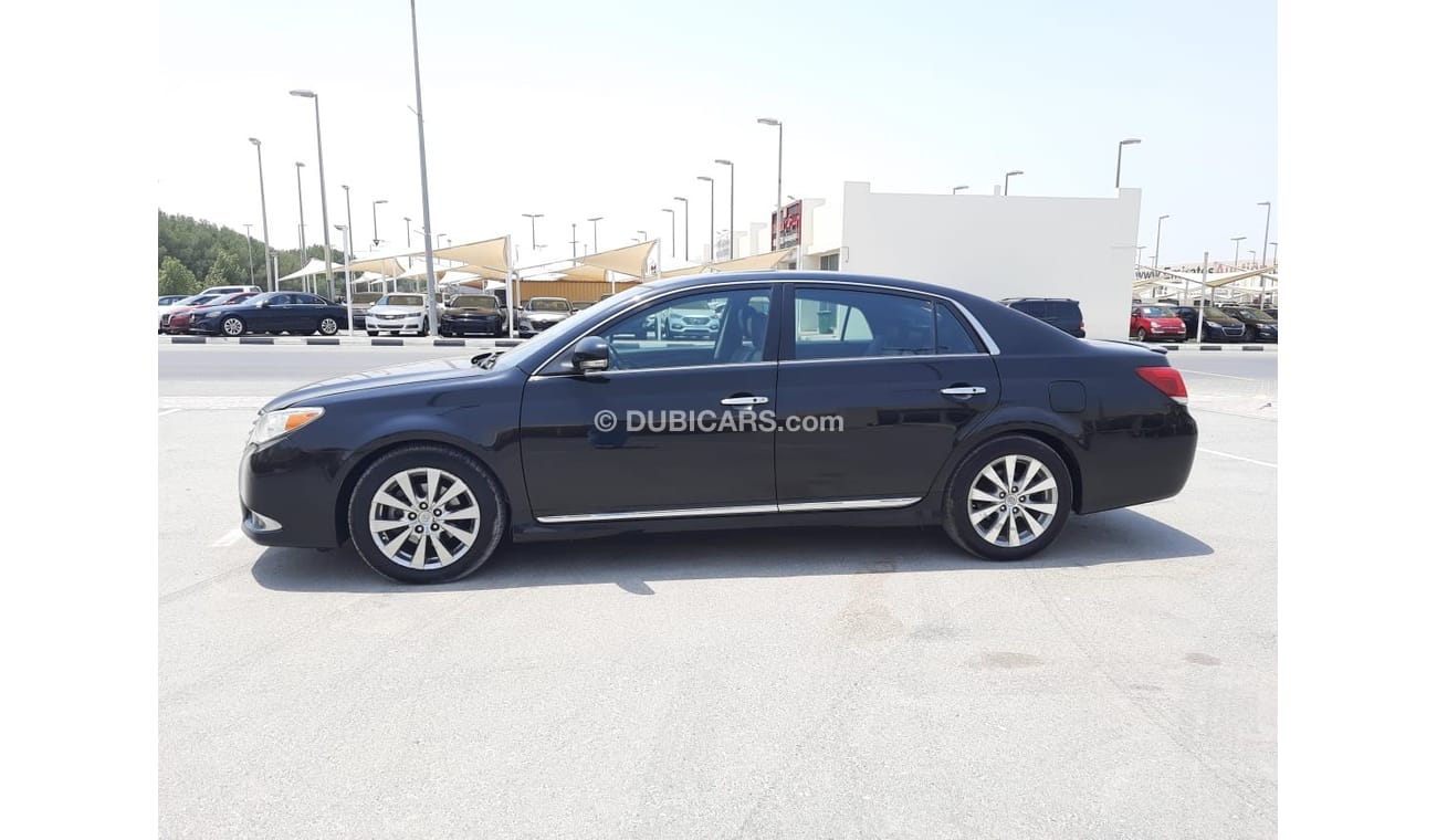 Toyota Avalon Toyota avalon 2011 limetd full options