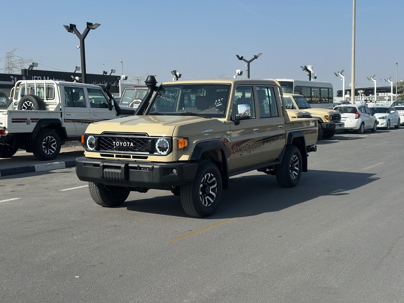 تويوتا لاند كروزر بيك آب