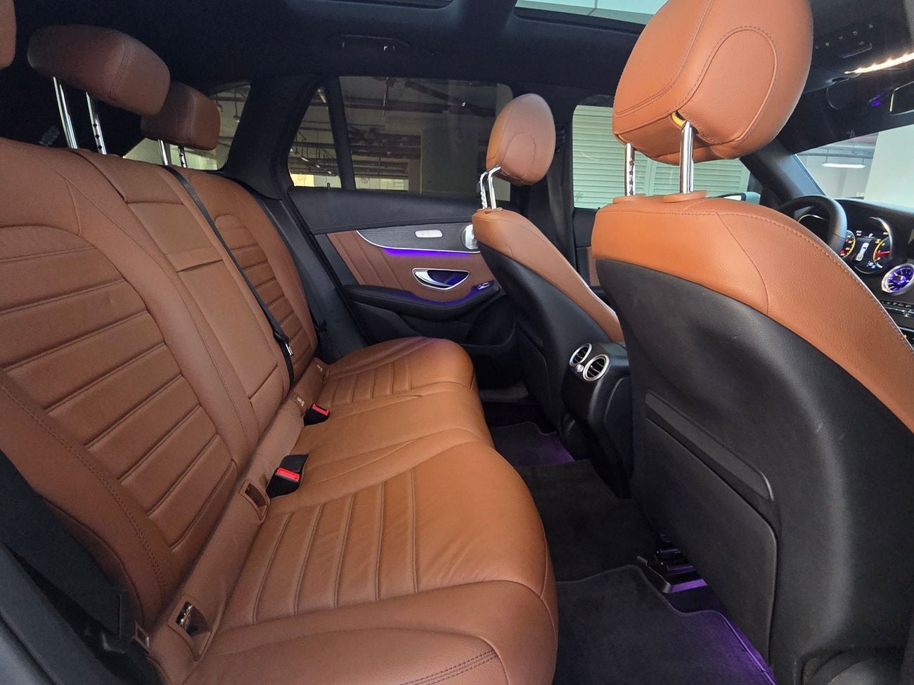 مرسيدس بنز GLC 300 AMG