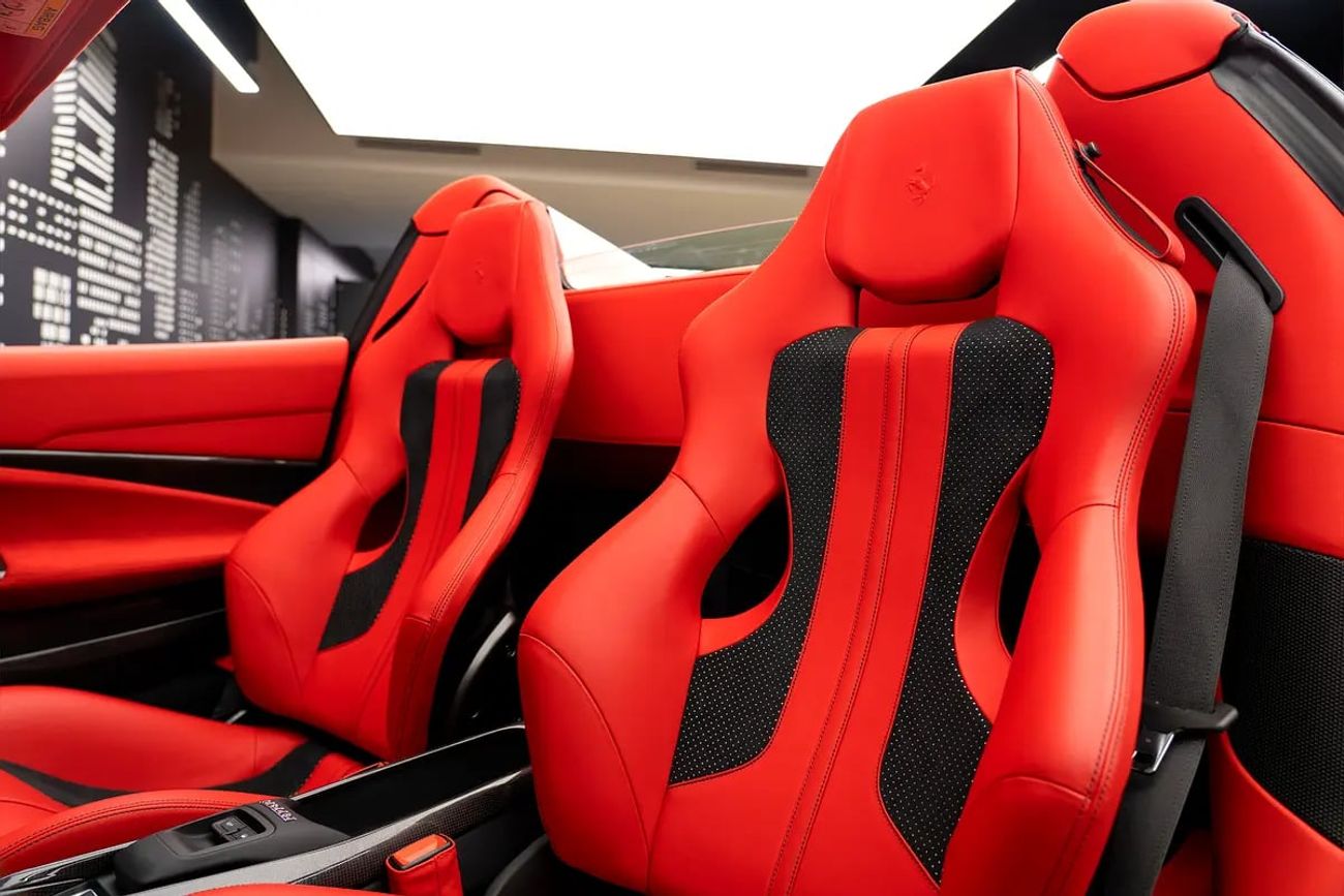 فيراري ف ٨ سبيدر 3.9T V8