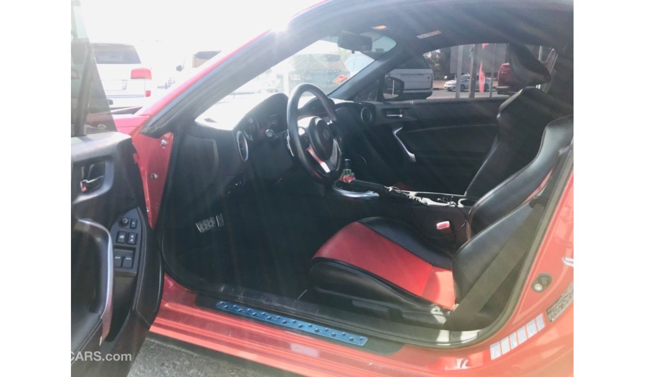 تويوتا 86 سياره نظيفه جدا بحالة الوكاله