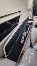 Lexus LM 350h Lexus LM 350h 2.5L