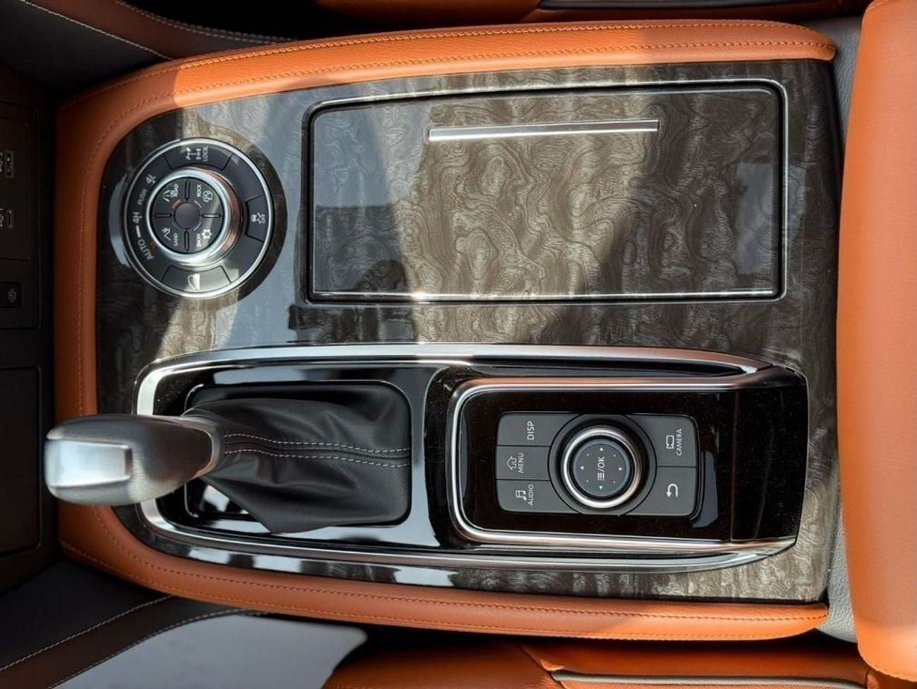 Nissan Patrol LE Platinum 5.6L