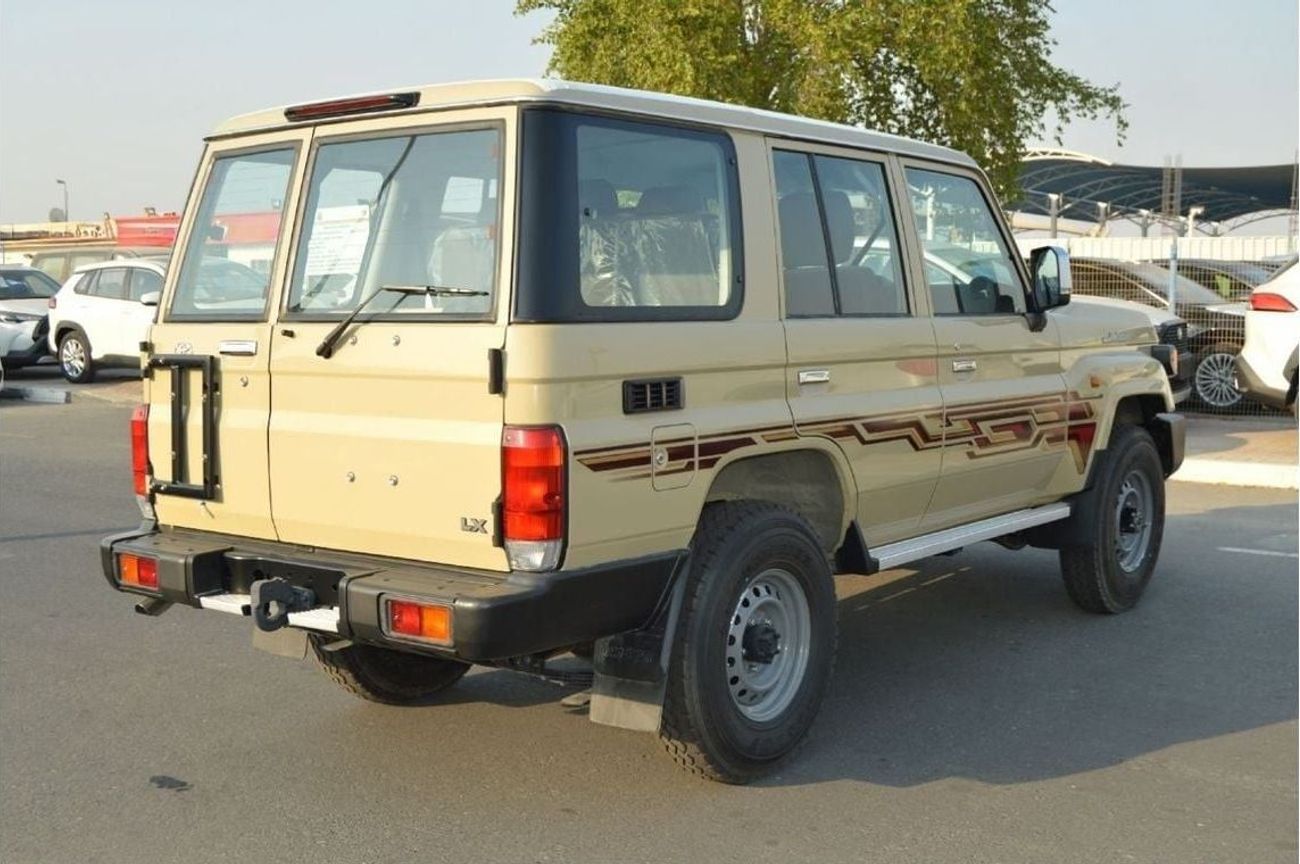 Toyota Land Cruiser 70 LX Hard Top 5 Doors