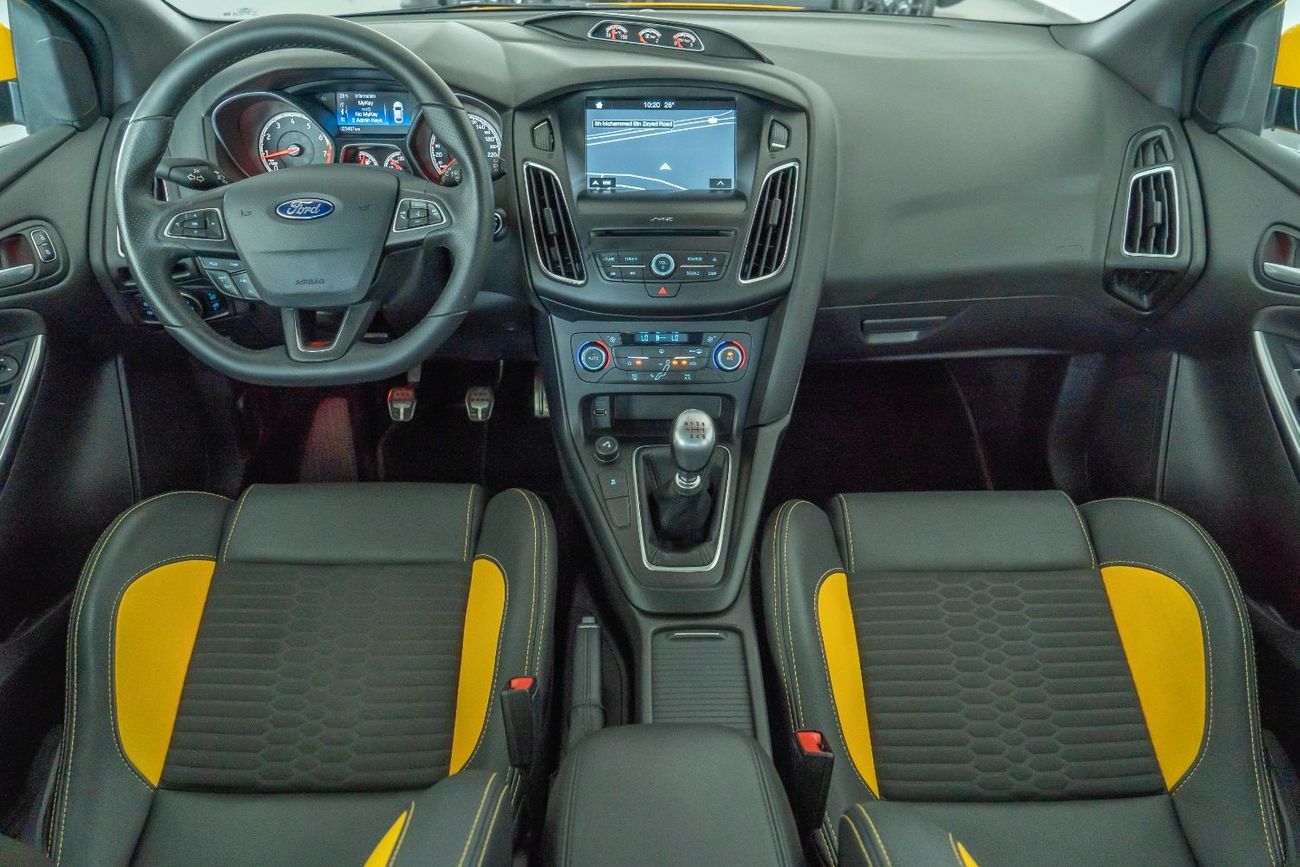 Ford Focus 2018 Ford Focus ST / 3 Year Ford Service Pack & 5 Year Ford Warranty