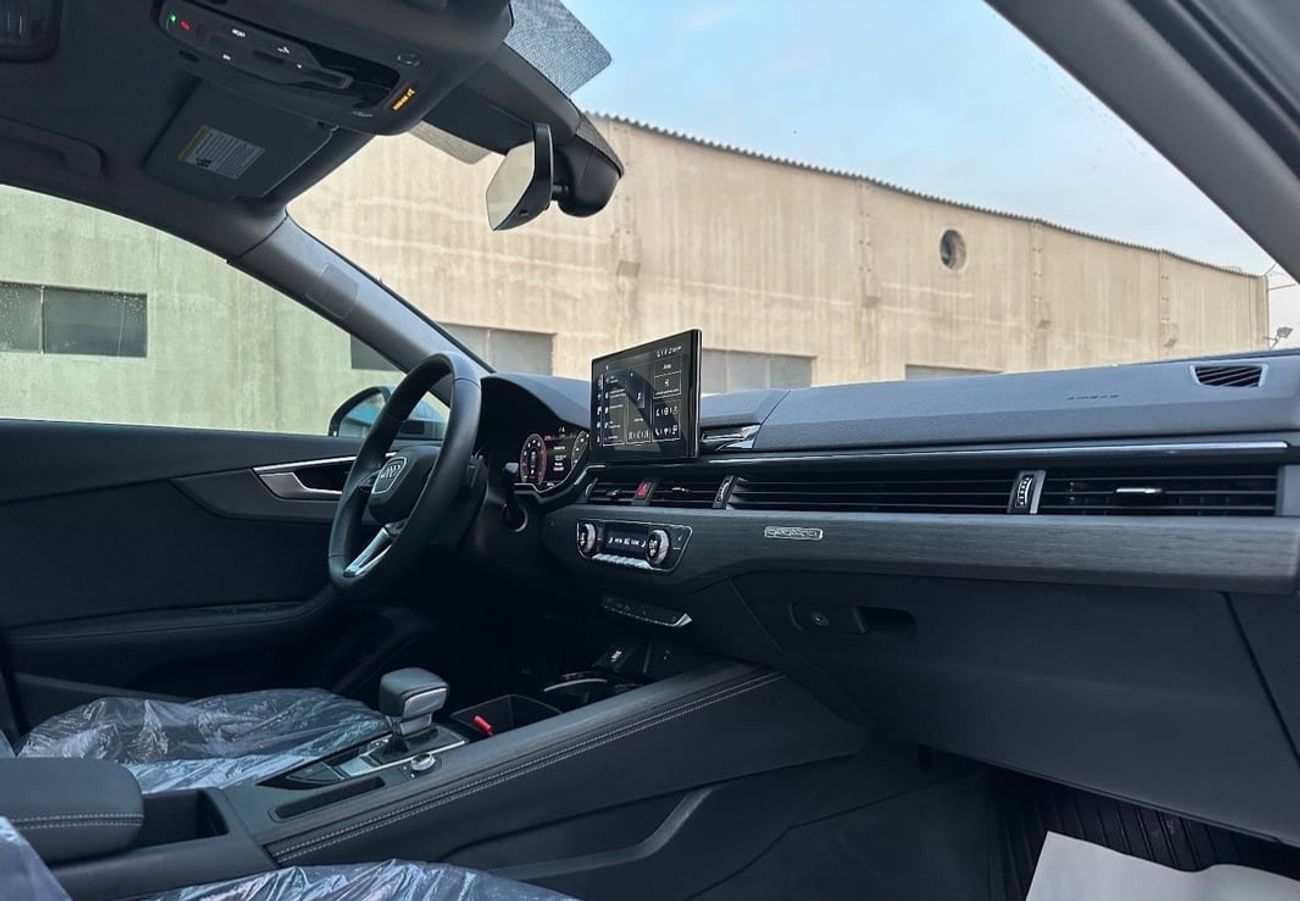 أودي A4 Audi A4 Premium Plus 40