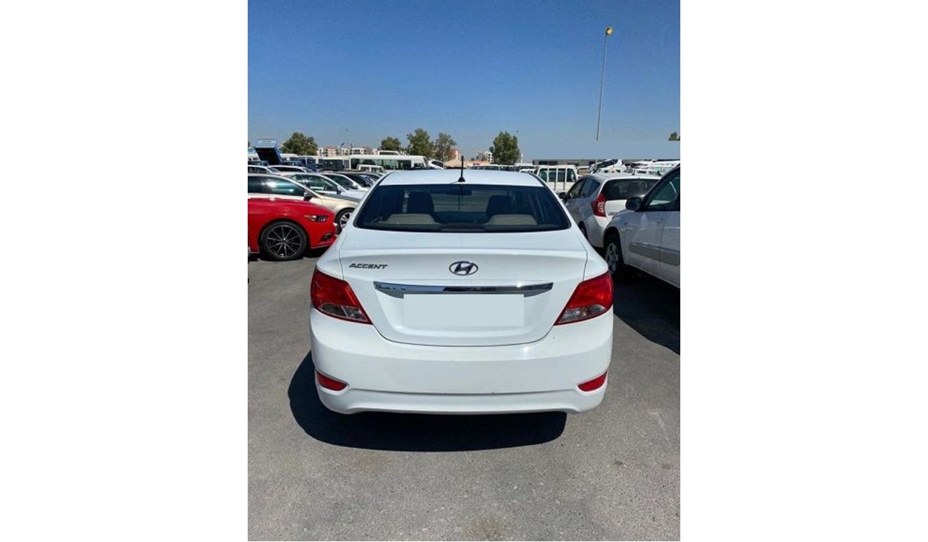 Hyundai Accent HYUNDAI ACCENT 2016 WHITE GCC