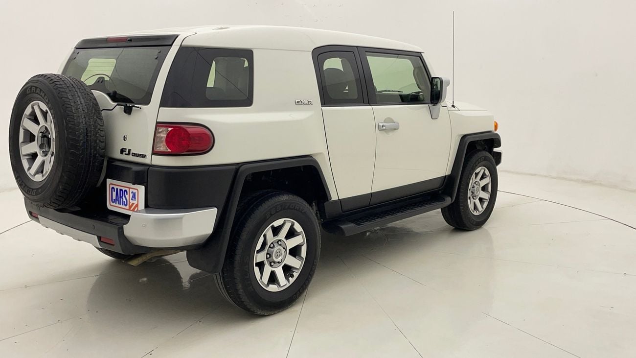 Toyota FJ Cruiser GXR 4 | Zero Down Payment | Home Test Drive