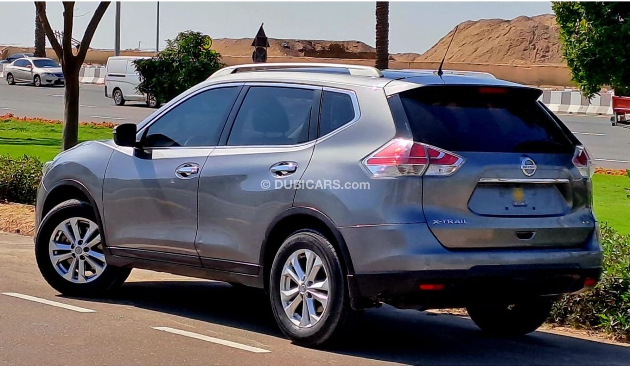 Used Nissan XTrail 2017 2.5L GCC (780/MONTHLY) 7 SEATER 2017 for sale