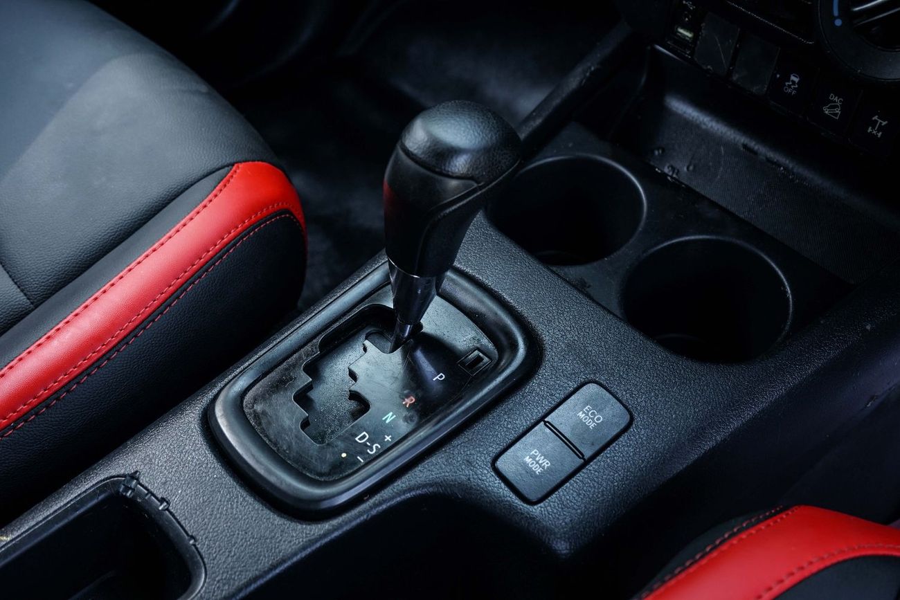 تويوتا هيلوكس The Toyota Hilux is a legendary, tough, and versatile pickup truck known for its reliability and off