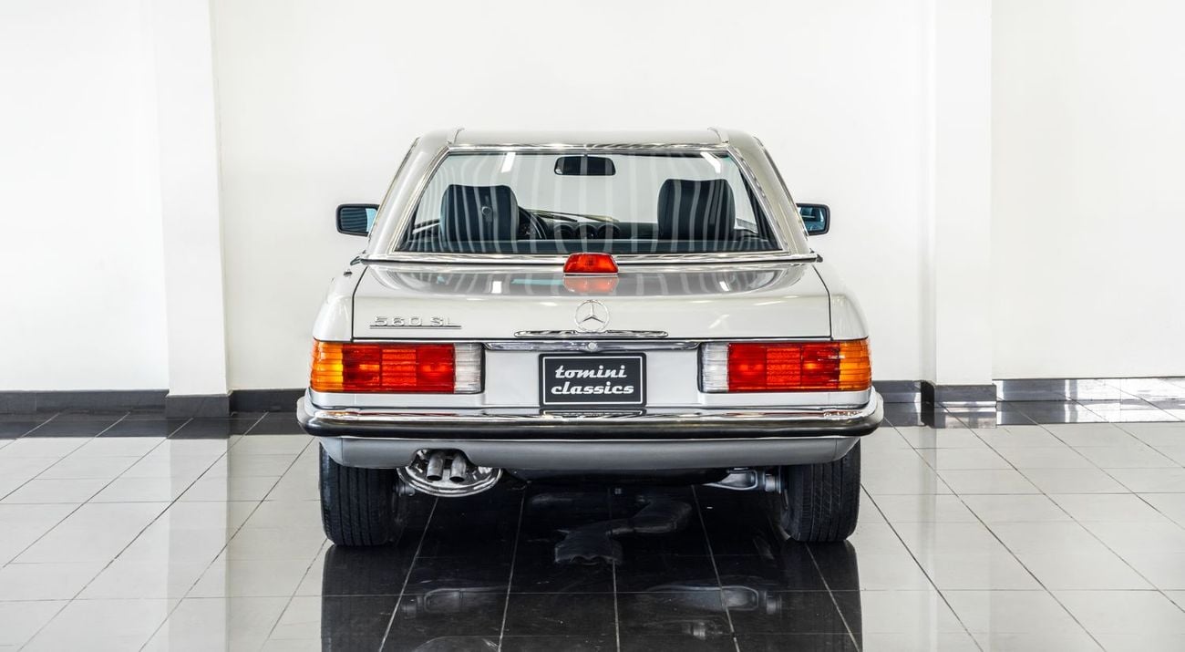 مرسيدس بنز SL 560