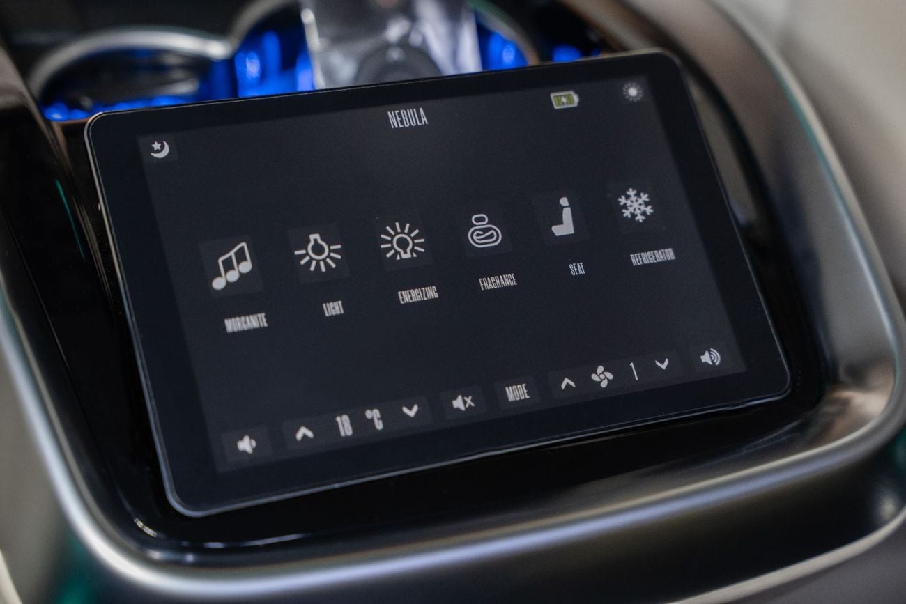 Mercedes Benz V300 AVANTGARDE Prestige Edition by Limgene I Finest Leather in the World