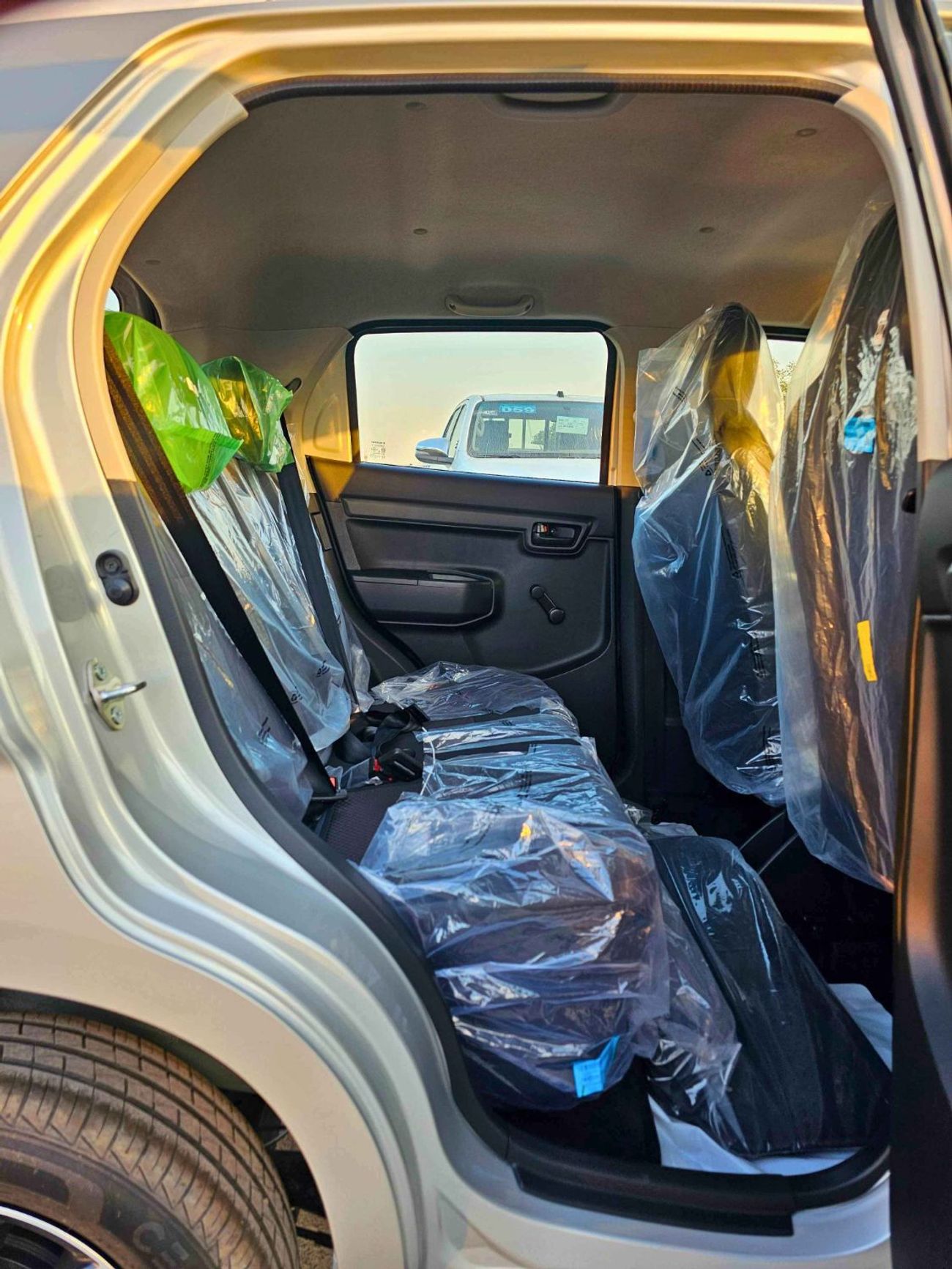 سوزوكي اسبريسو GL / 1.0L V3 A/T PETROL / ALLOY RIMS (CODE # SSPAGL)