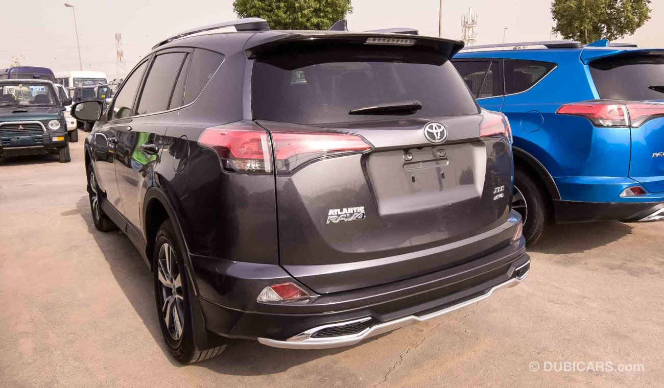 Toyota RAV4 XLE AWD  FULL OPTION