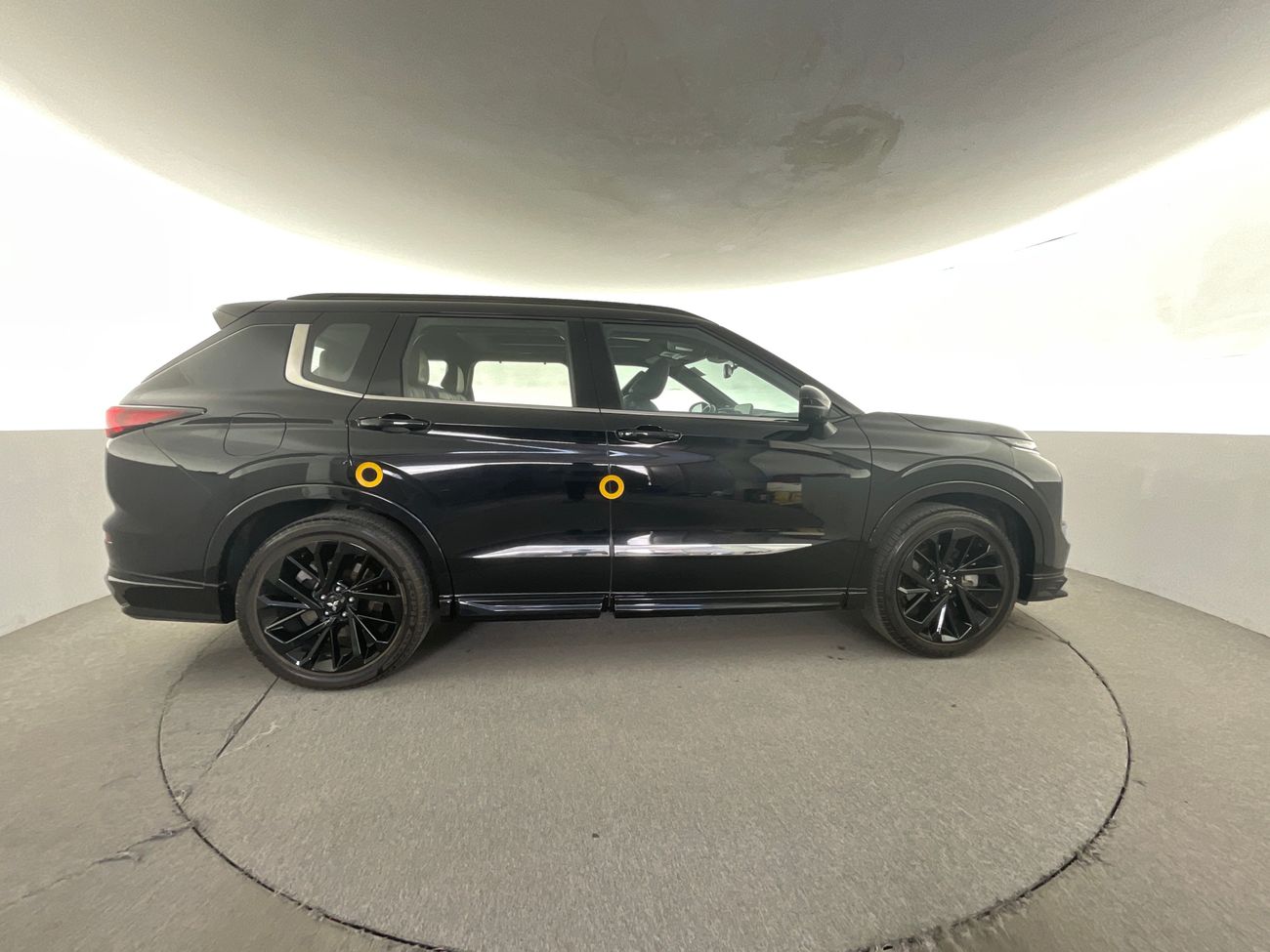 ميتسوبيشي آوتلاندر Premium - Launch Edition | شامل الضمان | 0 ﺪﻔﻋﺓ ﺃﻮﻟﻯ