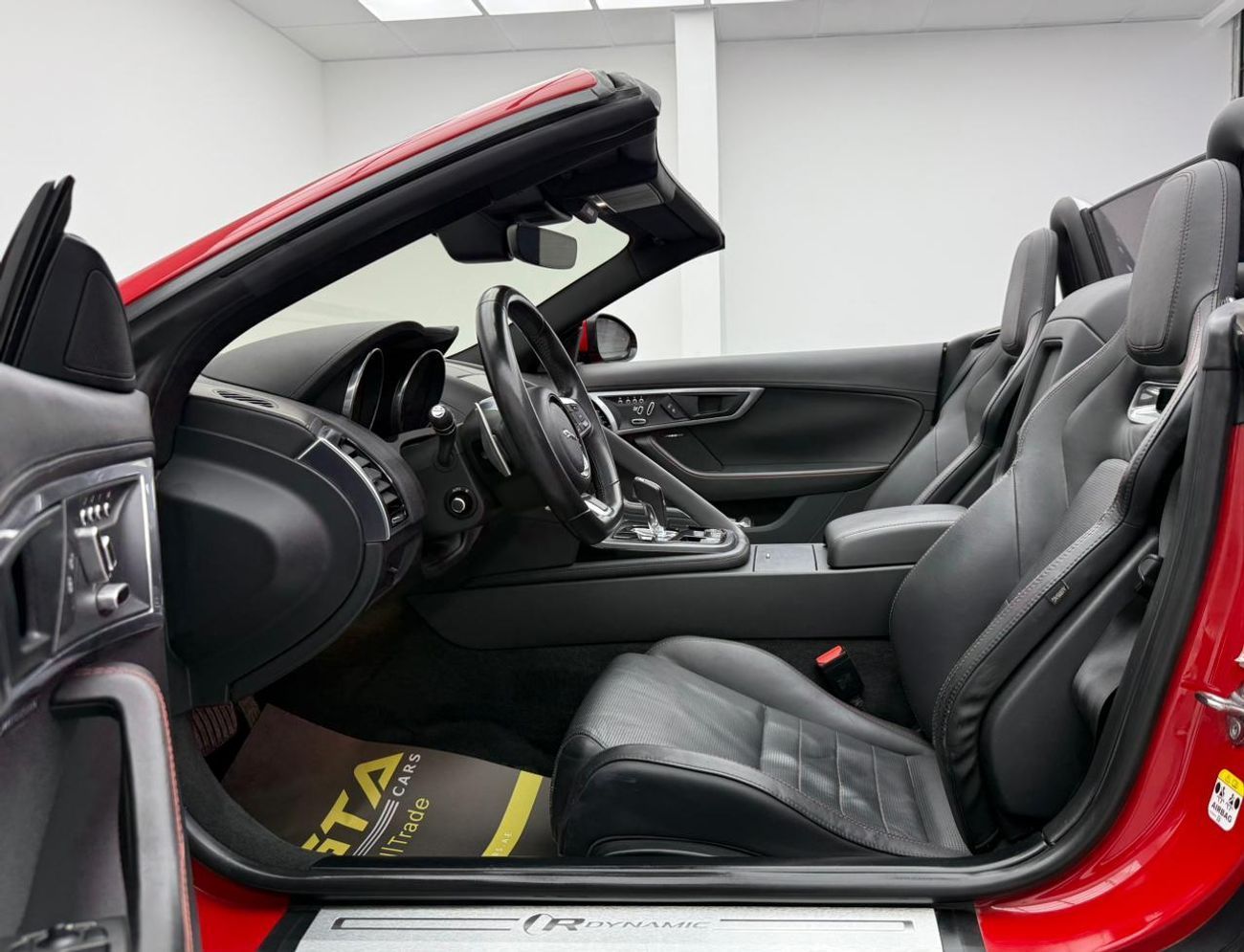 جاكوار F Type R-Dynamic 3.0L (380 HP) Coupe 2018 Jaguar F-Type R-Dynamic, Full Service History, Fully Loaded, Exce