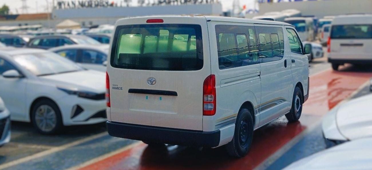 Toyota Hiace DLS - STD ROOF Toyota HiAce Standard roof 2.5L Diesel MT 2025YM