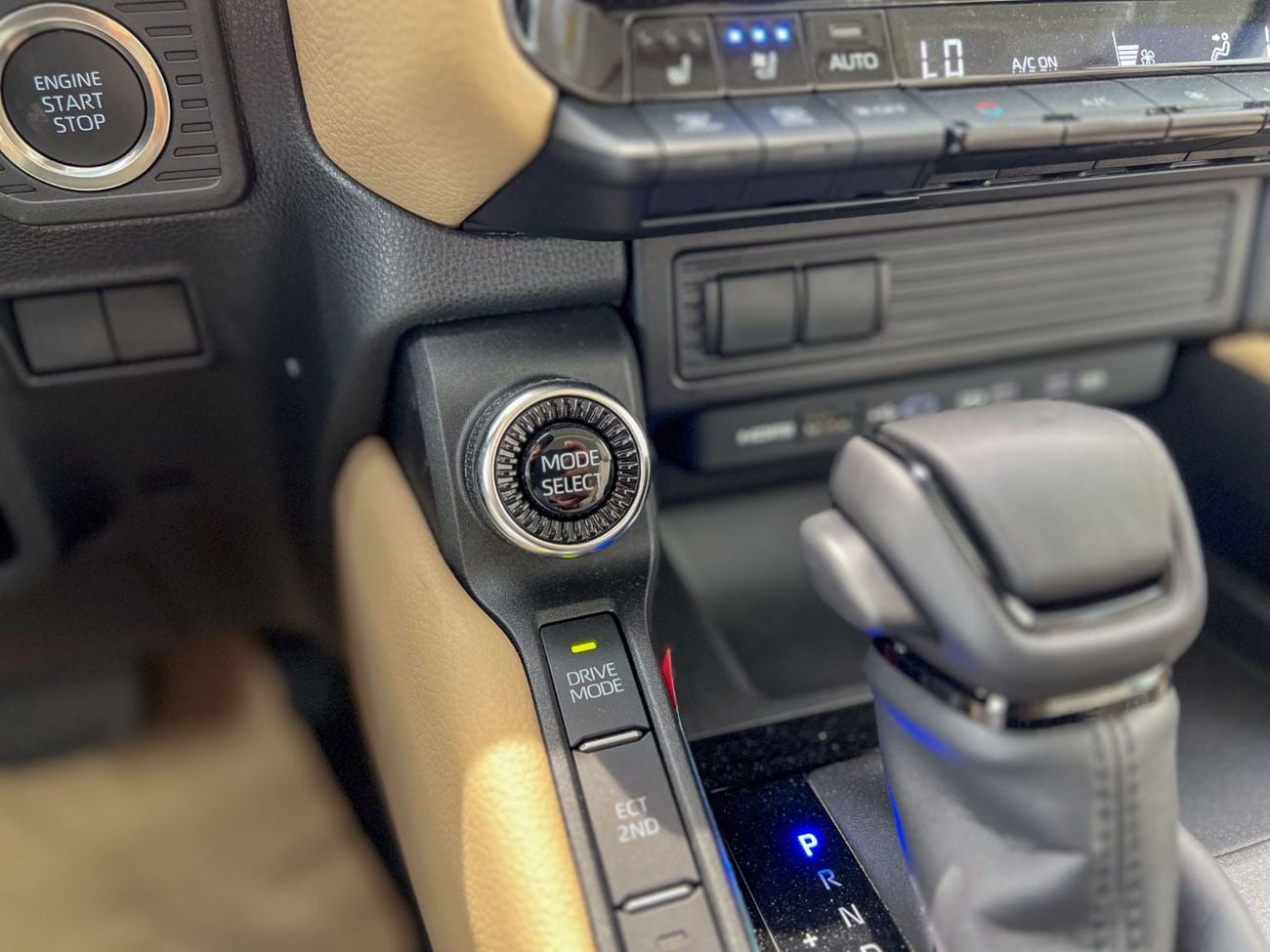 تويوتا برادو EXPORT ONLY - TOYOTA PRADO GXR 2.4T