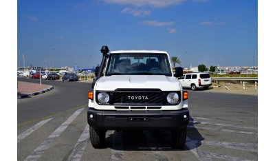 تويوتا لاند كروزر بيك آب Double Cab  V8 4.5L Manual Transmission