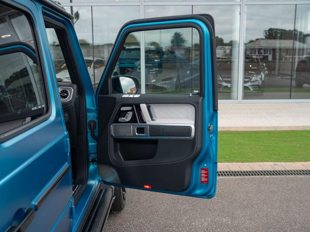 Mercedes-Benz CL 63 AMG 4.0 G63 V8 BiTurbo MHEV AMG Magno Edition SpdS+9GT 4WD Euro 6 (s/s) 5dr (EXPORT ONLY)